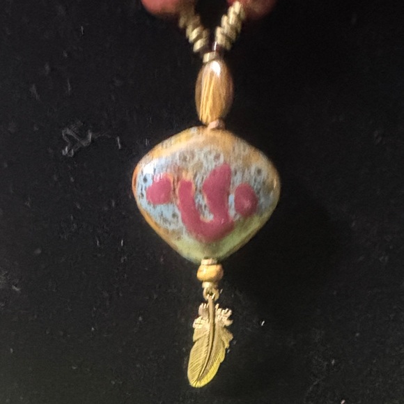 Necklace - Picture 2 of 9